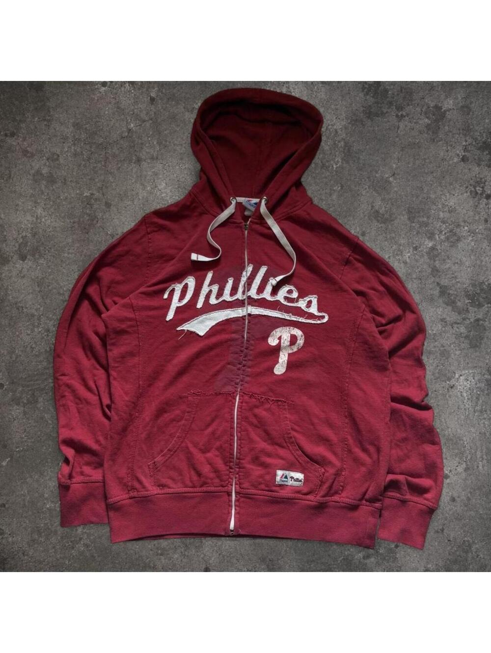 Beautiful Vintage Majestic Athletic Philadelphia Phillies zip-up hoodie